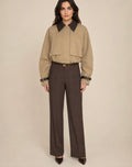 Veste courte beige à col contrasté