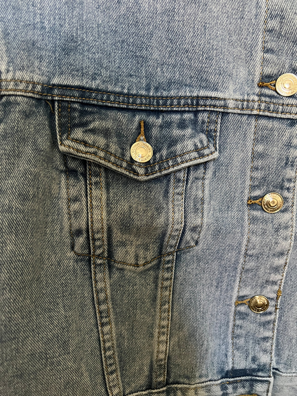 VESTE EN JEAN